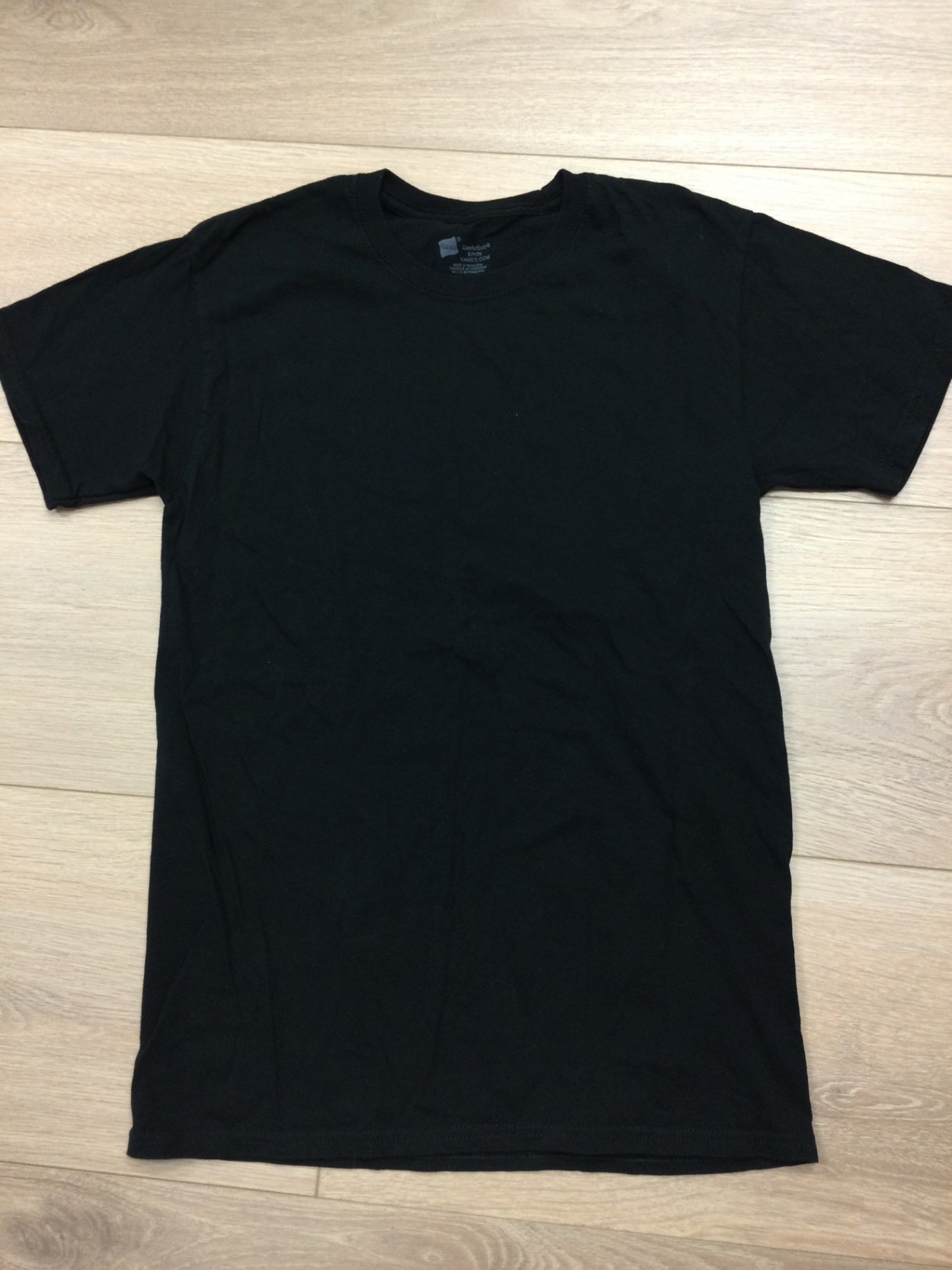 Hanes T-Shirt Men’s small Black