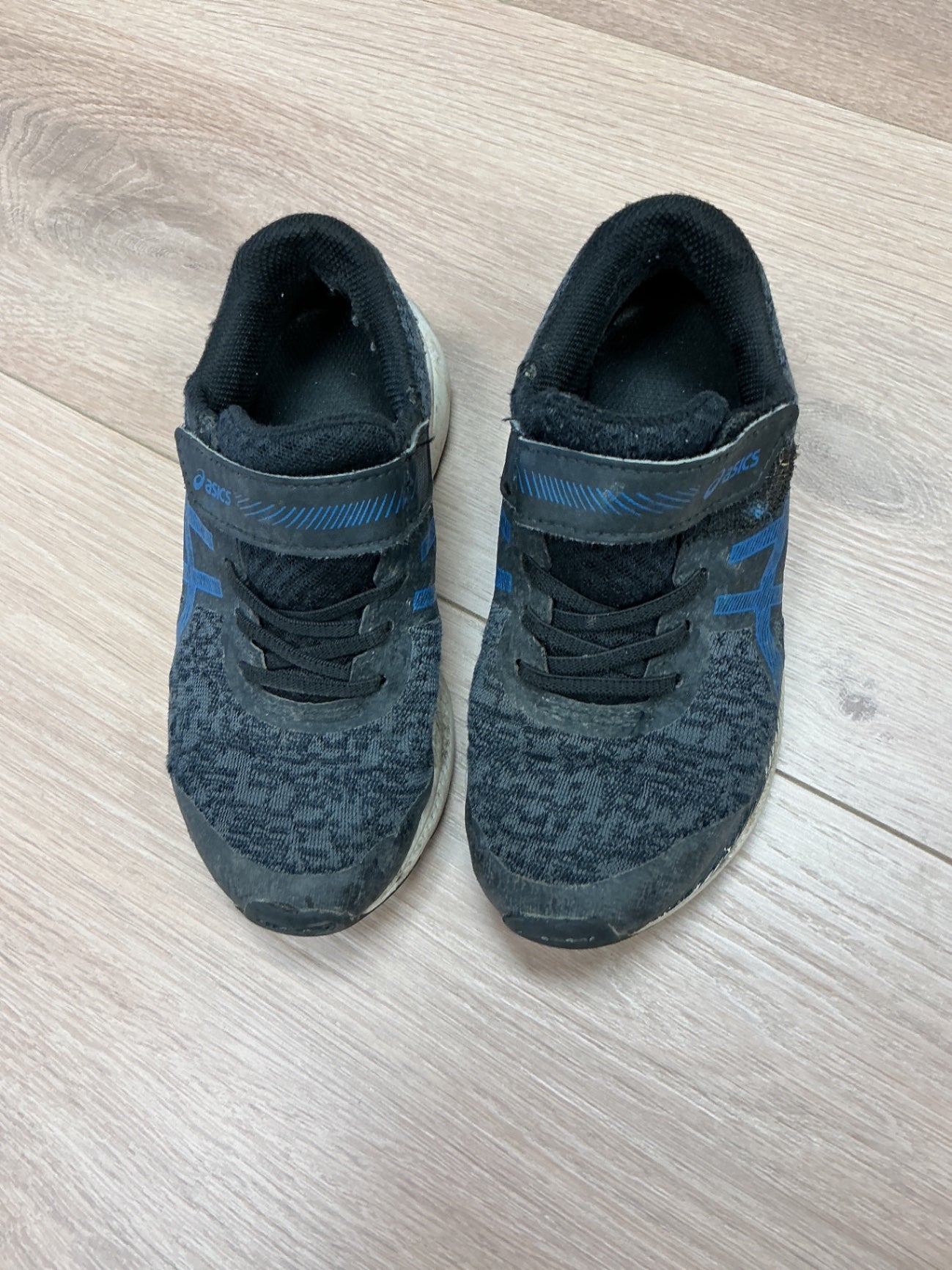 Asics Shoes 13 Black and blue