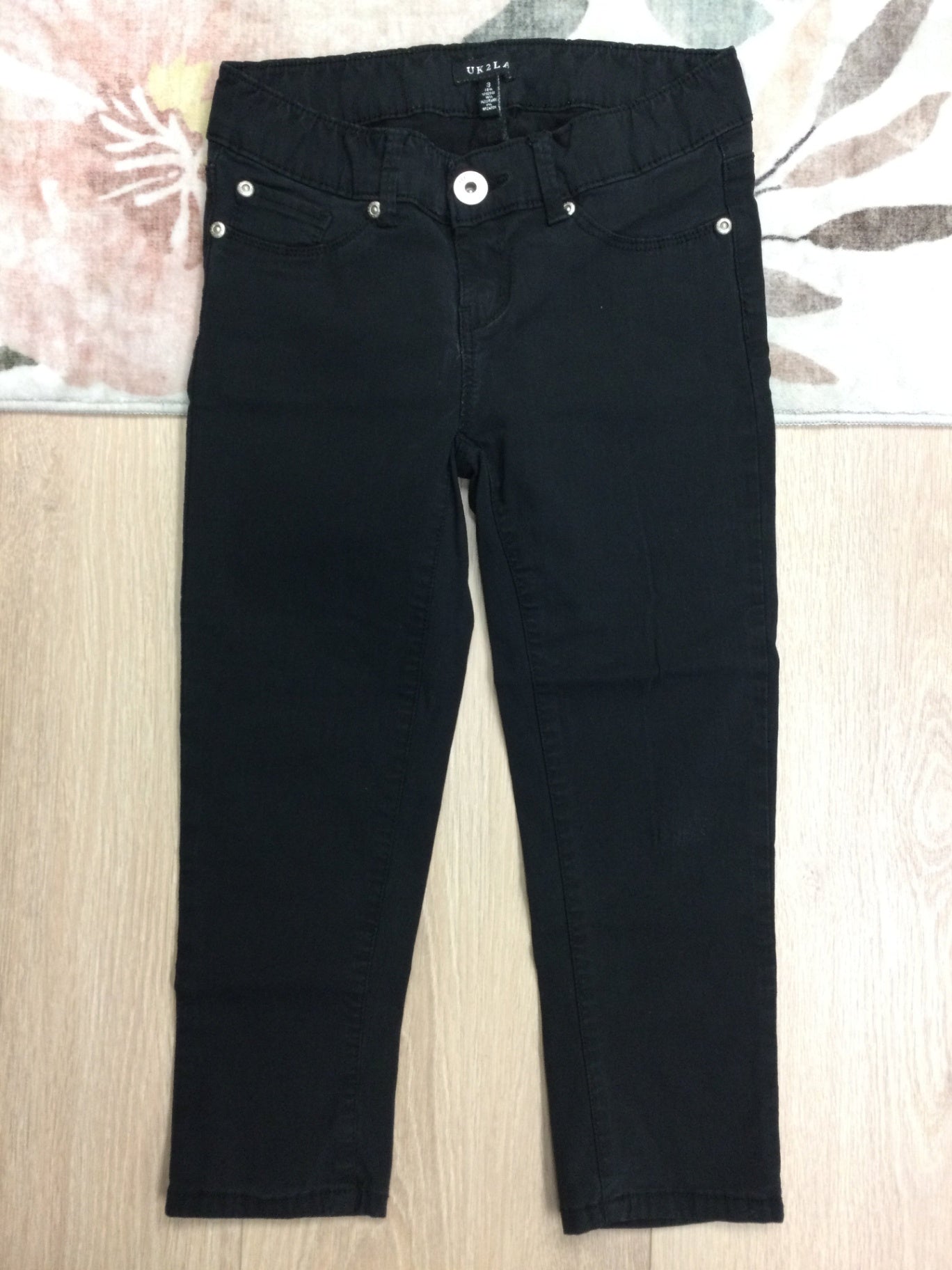 UK2LA black jeans 6Y