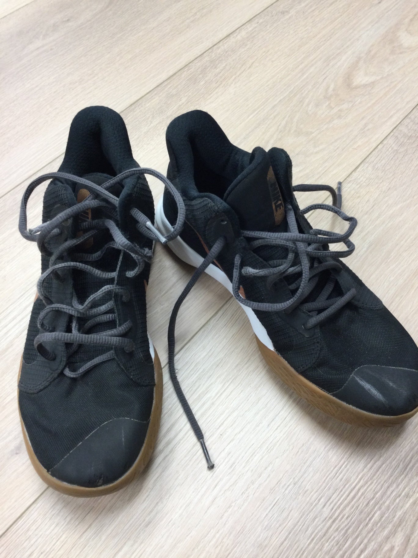 Nike black/brown runners 6.5