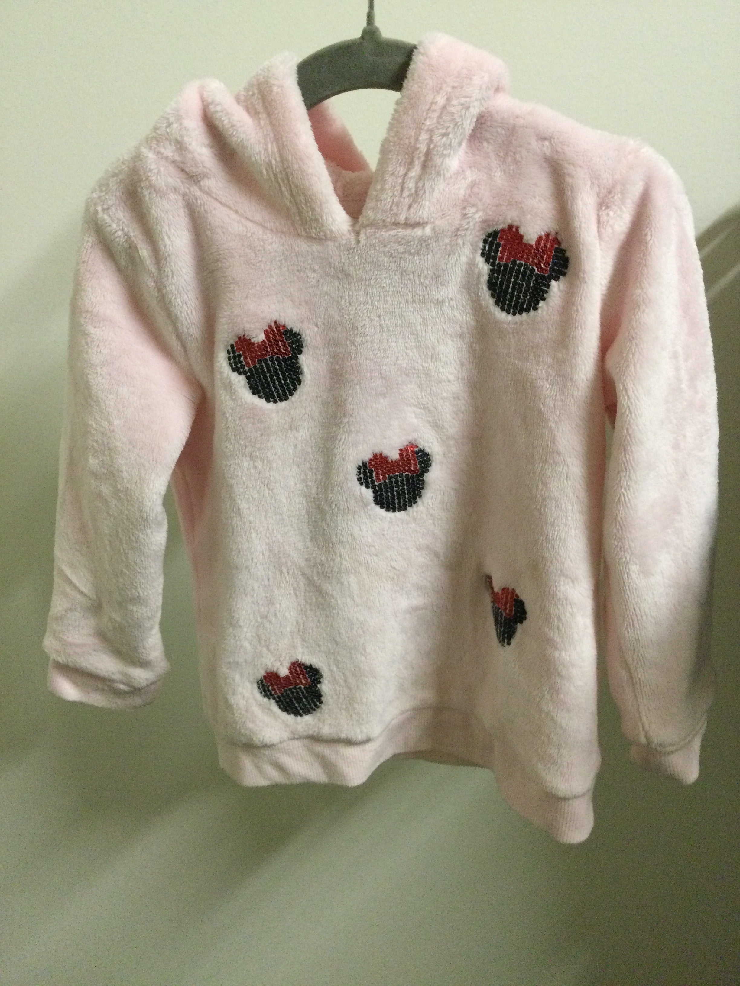 Disney pink fluffy Minnie Mouse sweater 3Y