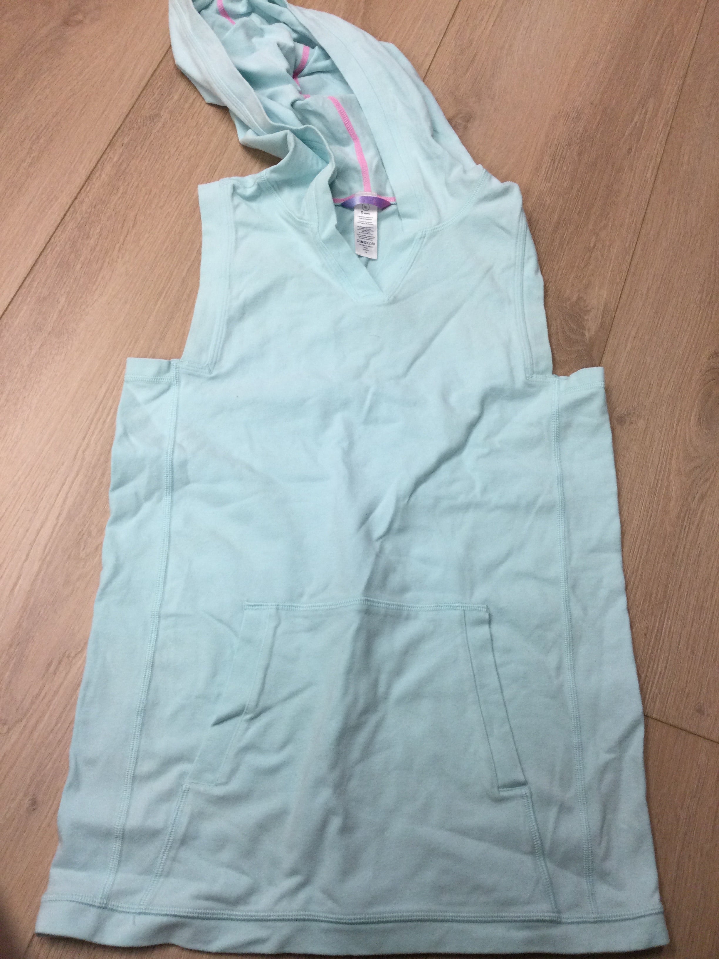 Ivivva blue hooded tanktop 10Y