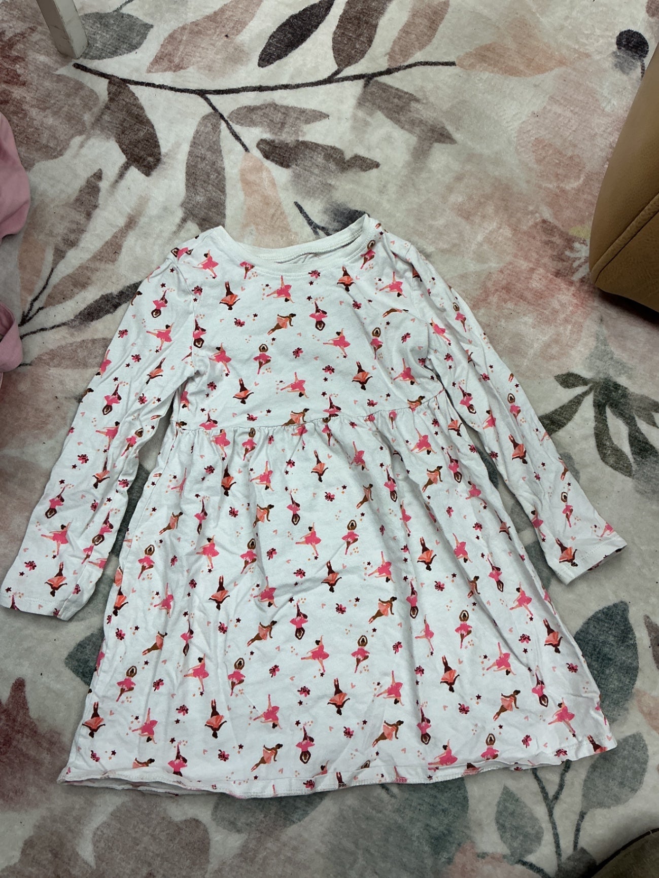 Old navy Dress 5T White with ballet pattern