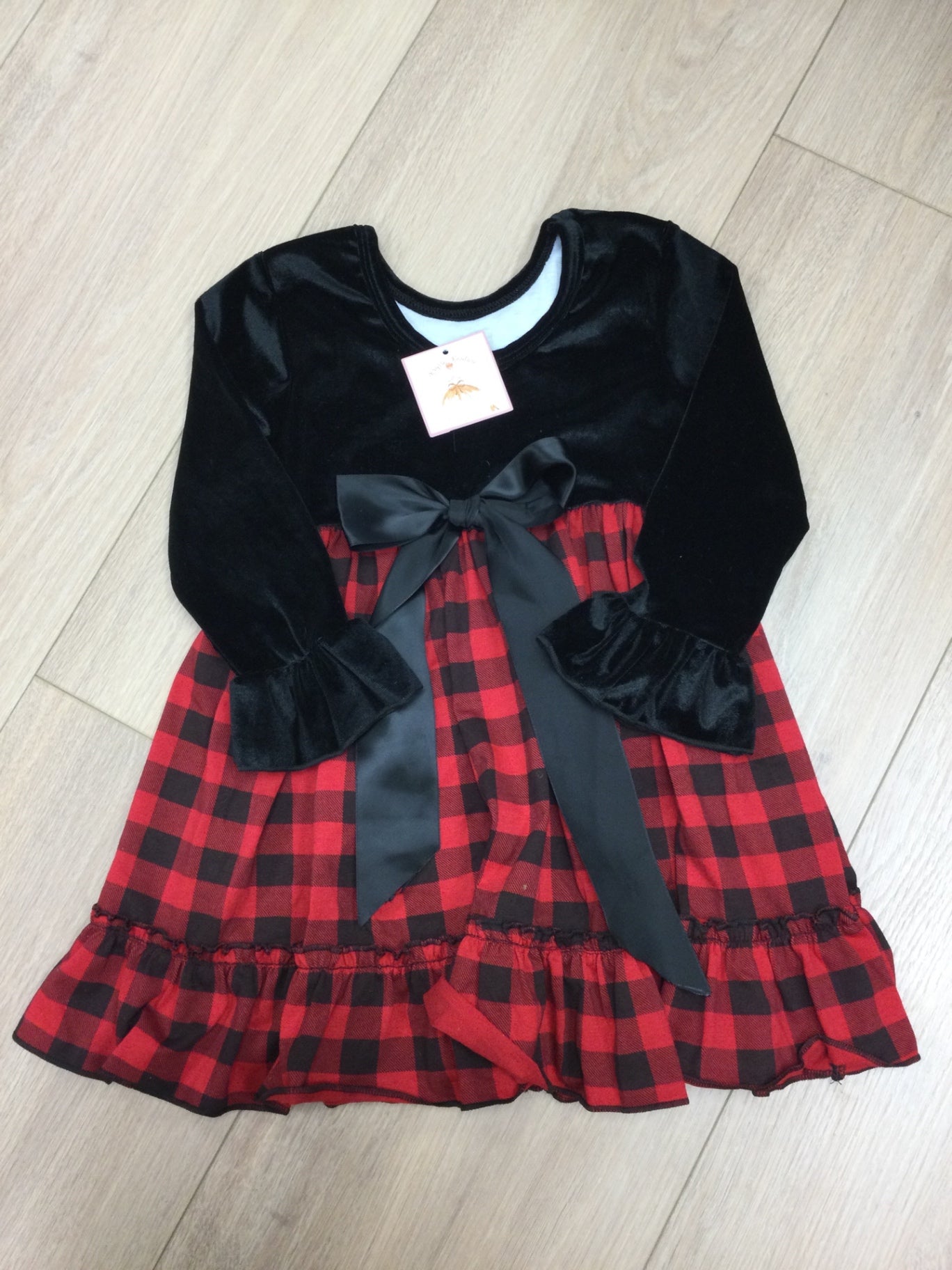 Kryssi Kouture Dress 4-5T Red and Black plaid