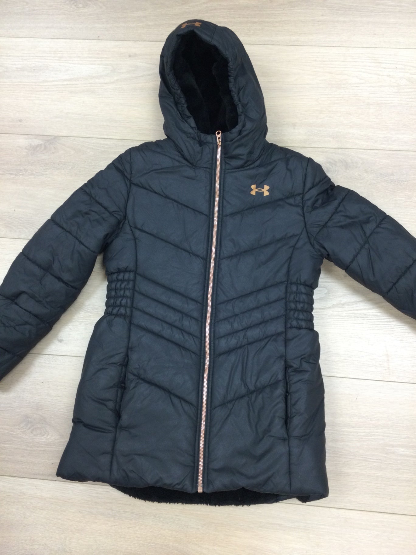 Under Armour Winter Jacket Youth large Black