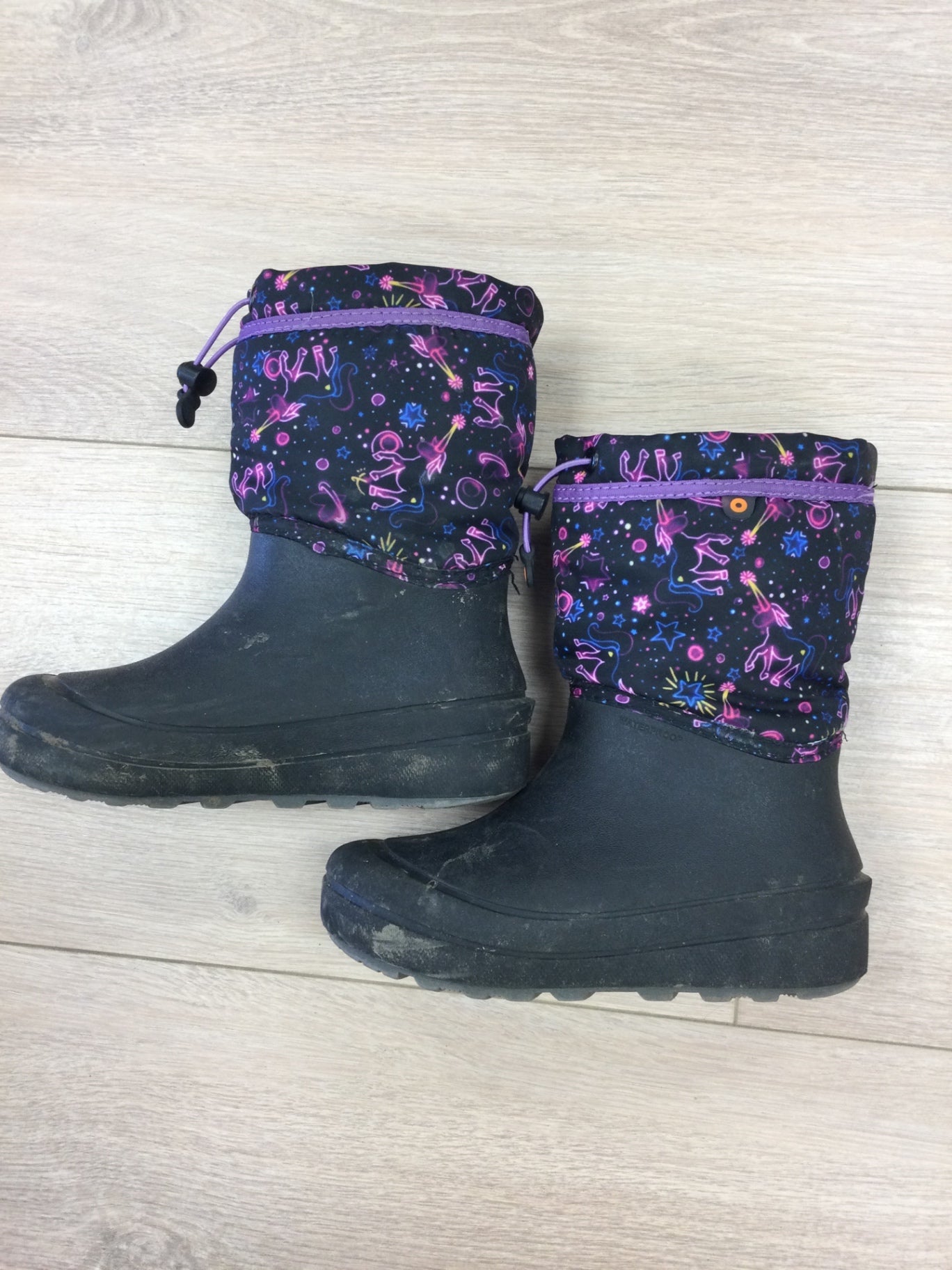 Bogs Winter Boots 1 Black with purple and pink