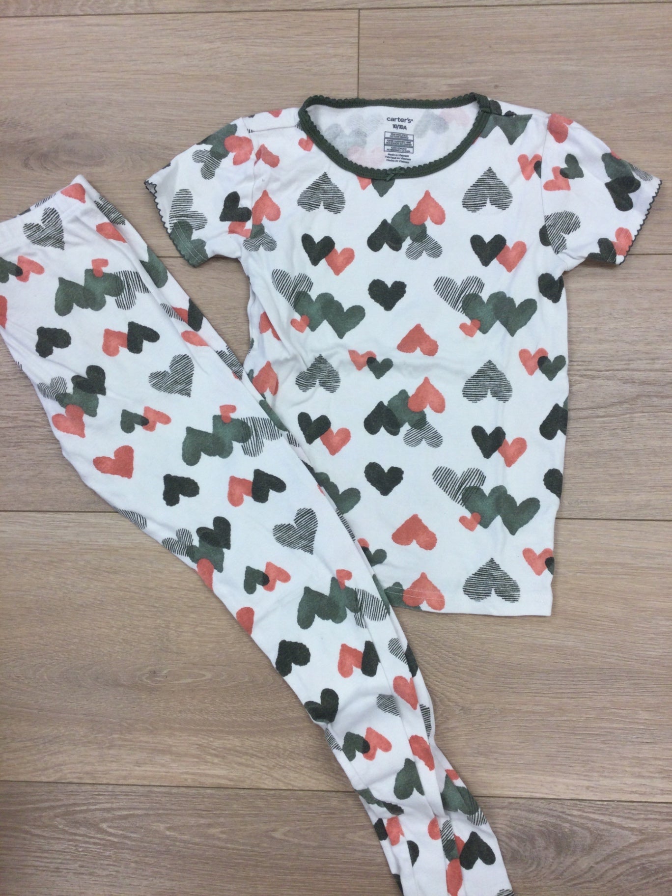 Carter's Pajama set 10Y White with multicolor hearts (black, pink, green)