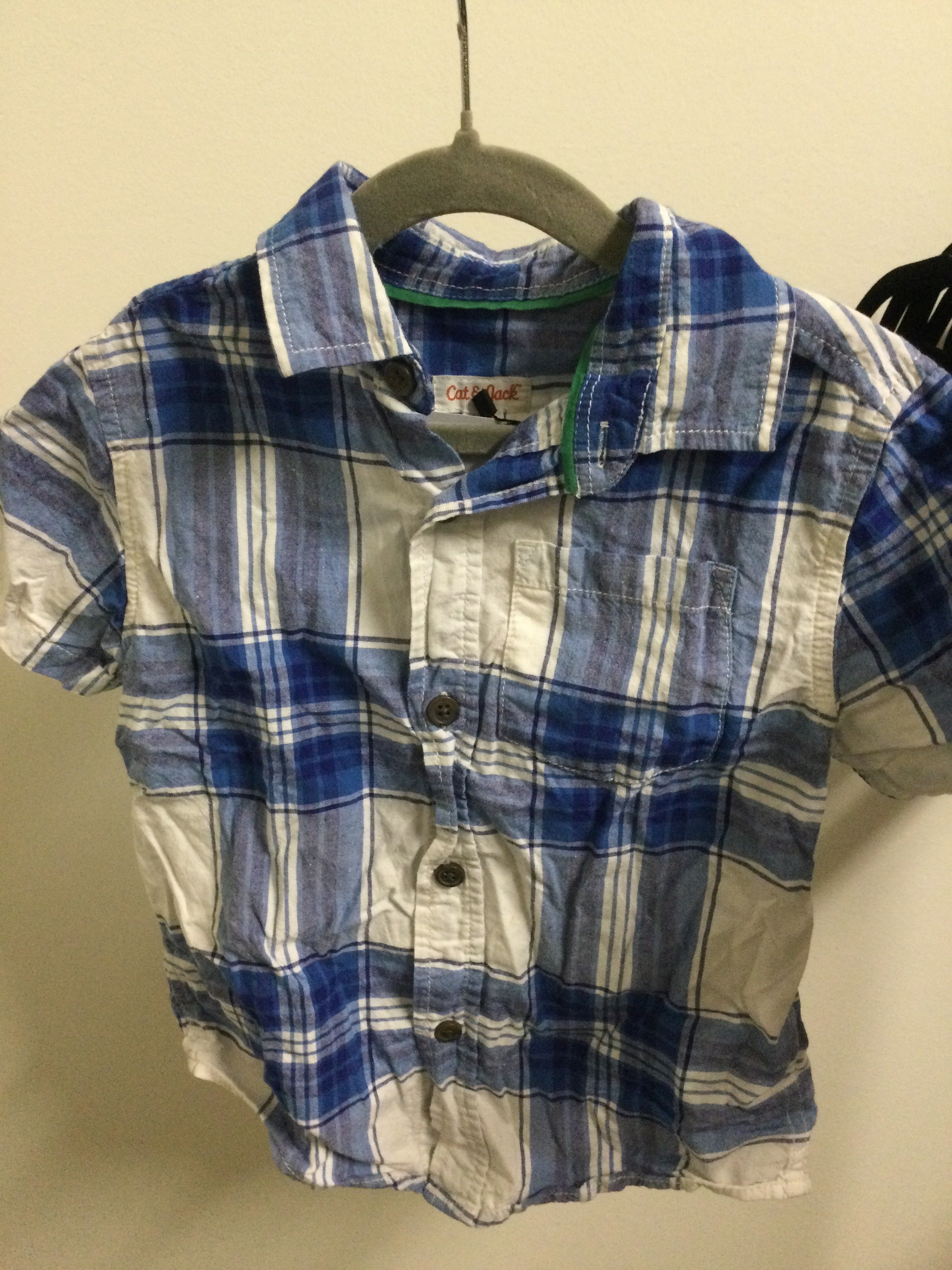 Cat & Jack blue plaid button-up Tshirt 4-5Y