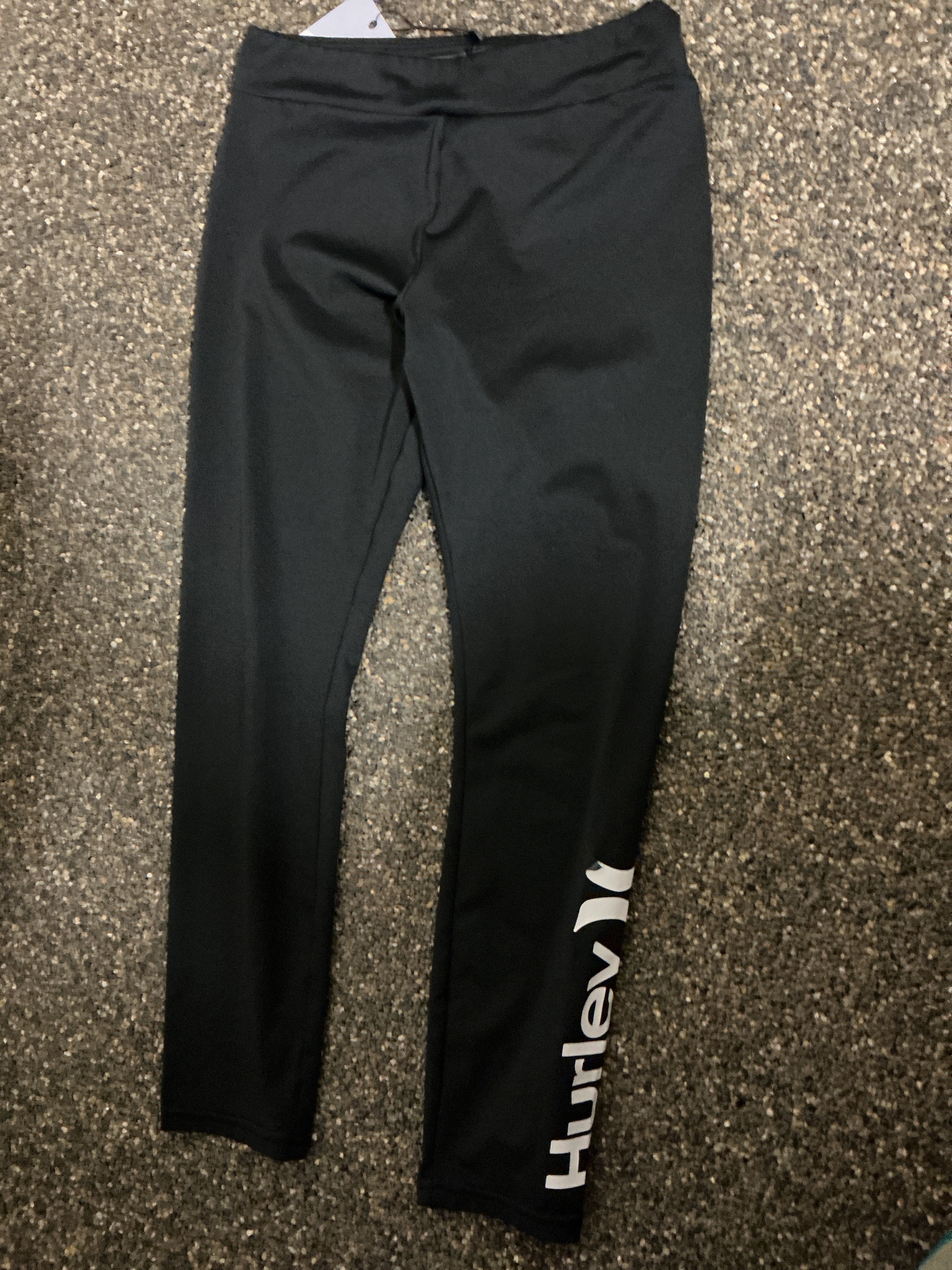 Hurley black leggings 7-8Y