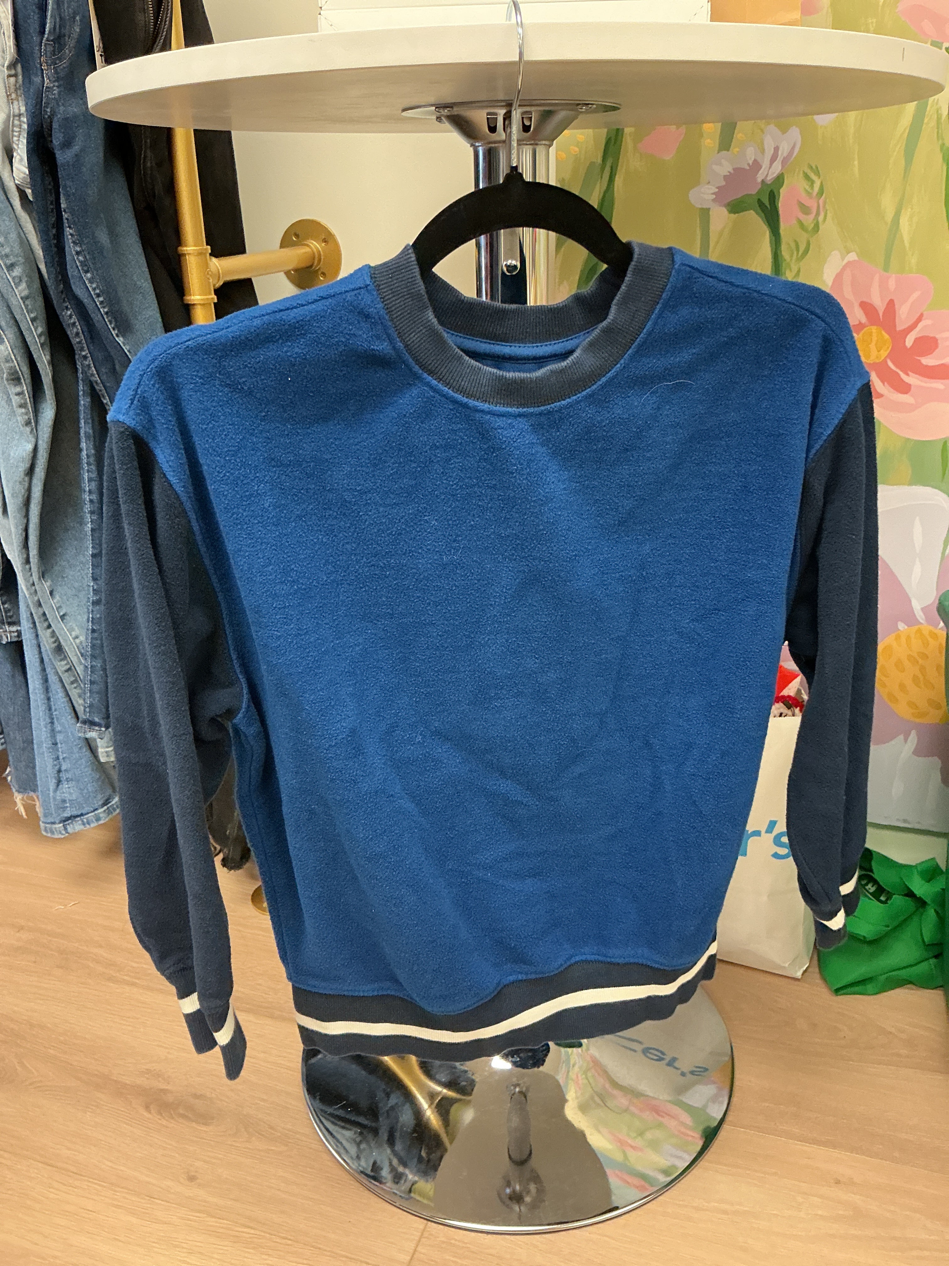 Old Navy blue oversized sweatshirt 8Y