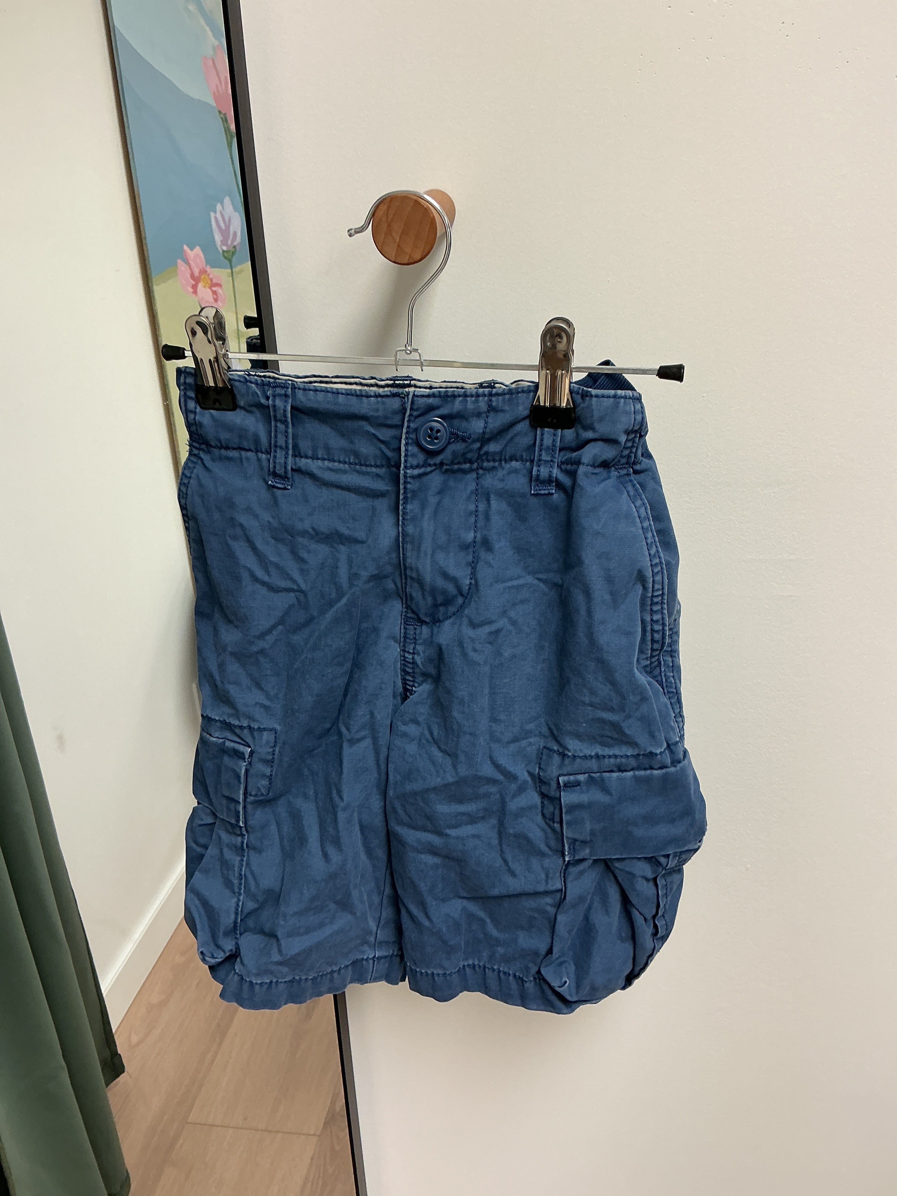 Gap blue cargo shorts size 7Y
