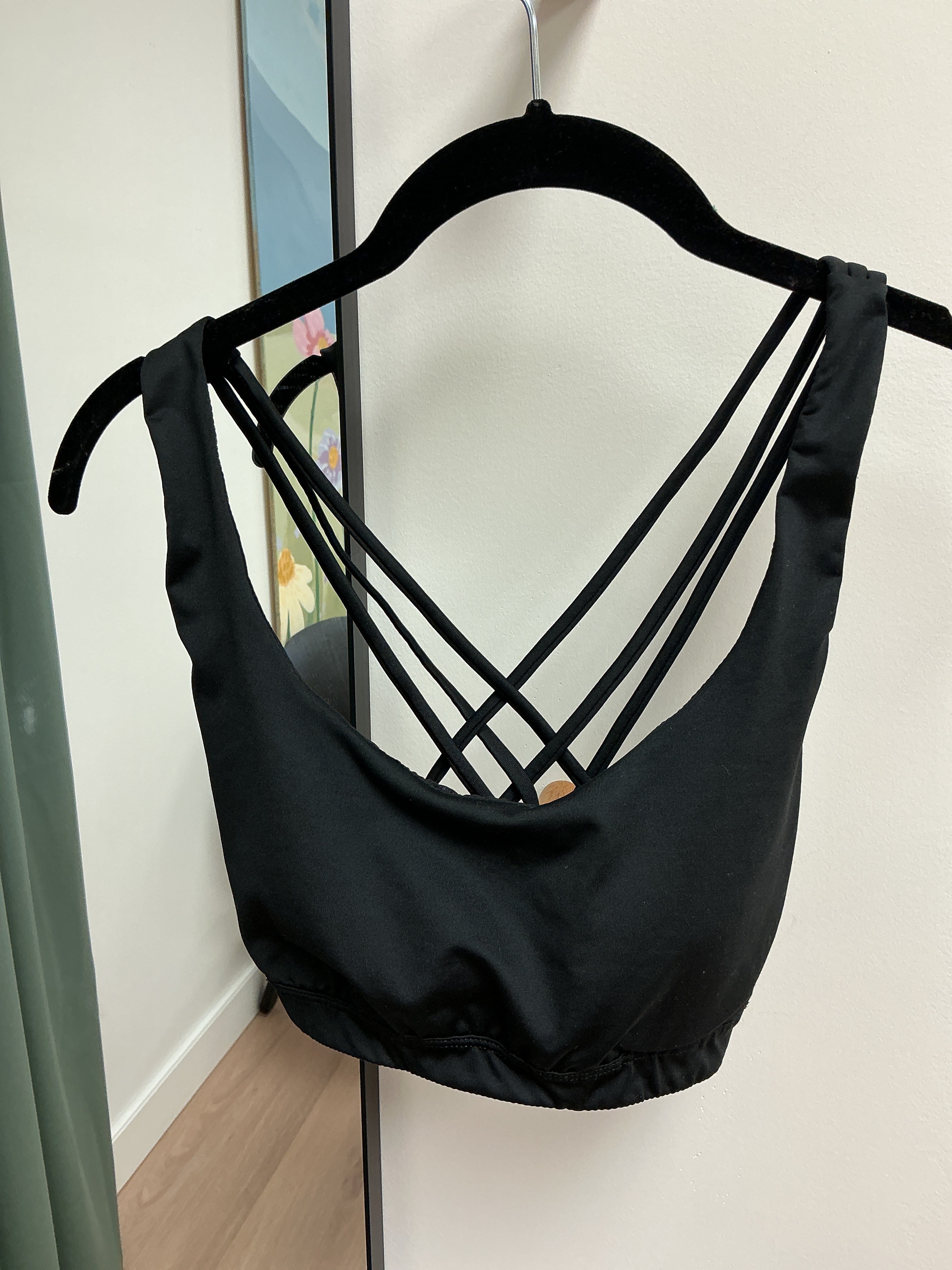 Victoria Sport black sports bra