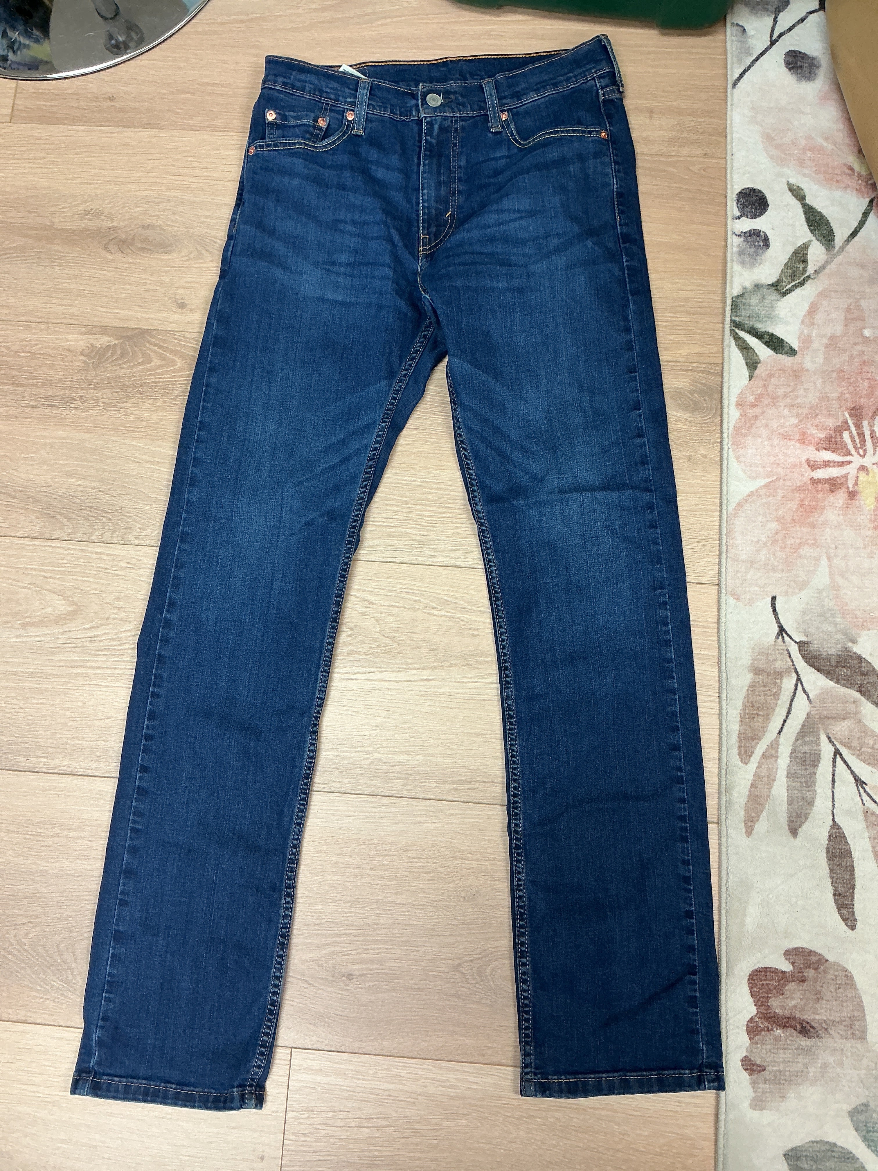 Levi Strauss & Co. Waterless jeans XL