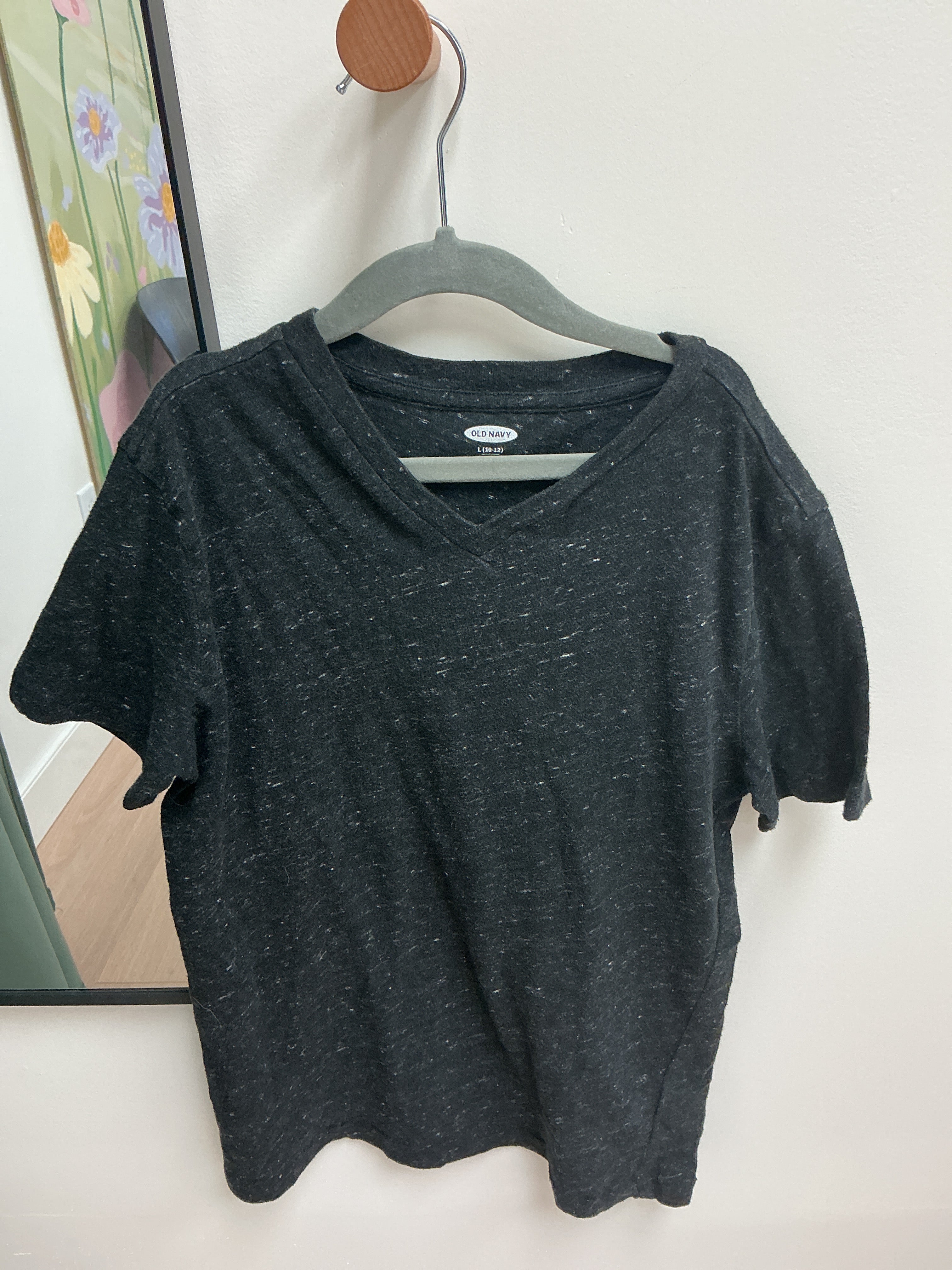 Old Navy black v neck Tshirt size 10/12