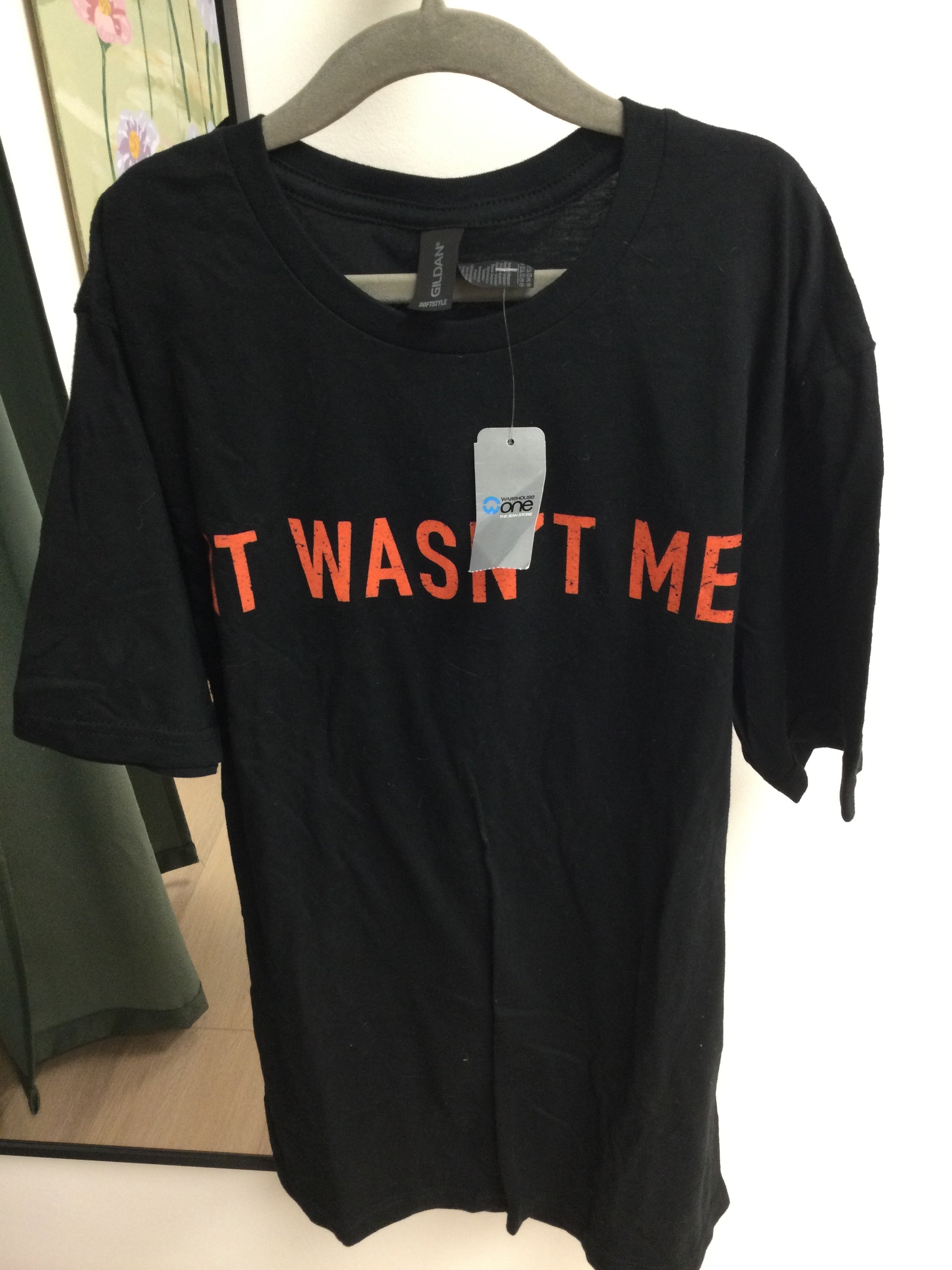 NWT Gildan black it wasn’t me Tshirt size small