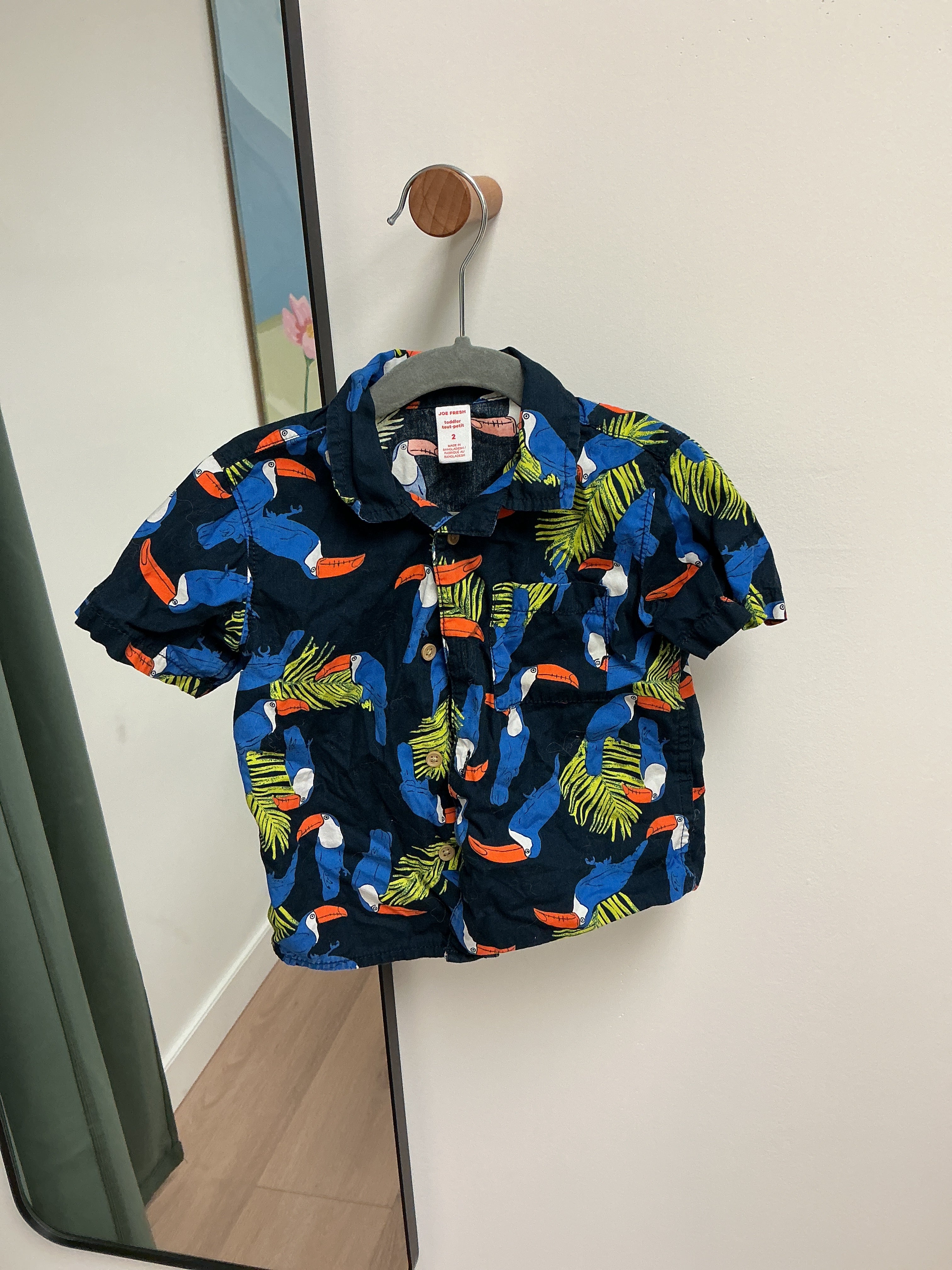 Joe Fresh blue bird button-up Tshirt size 2T