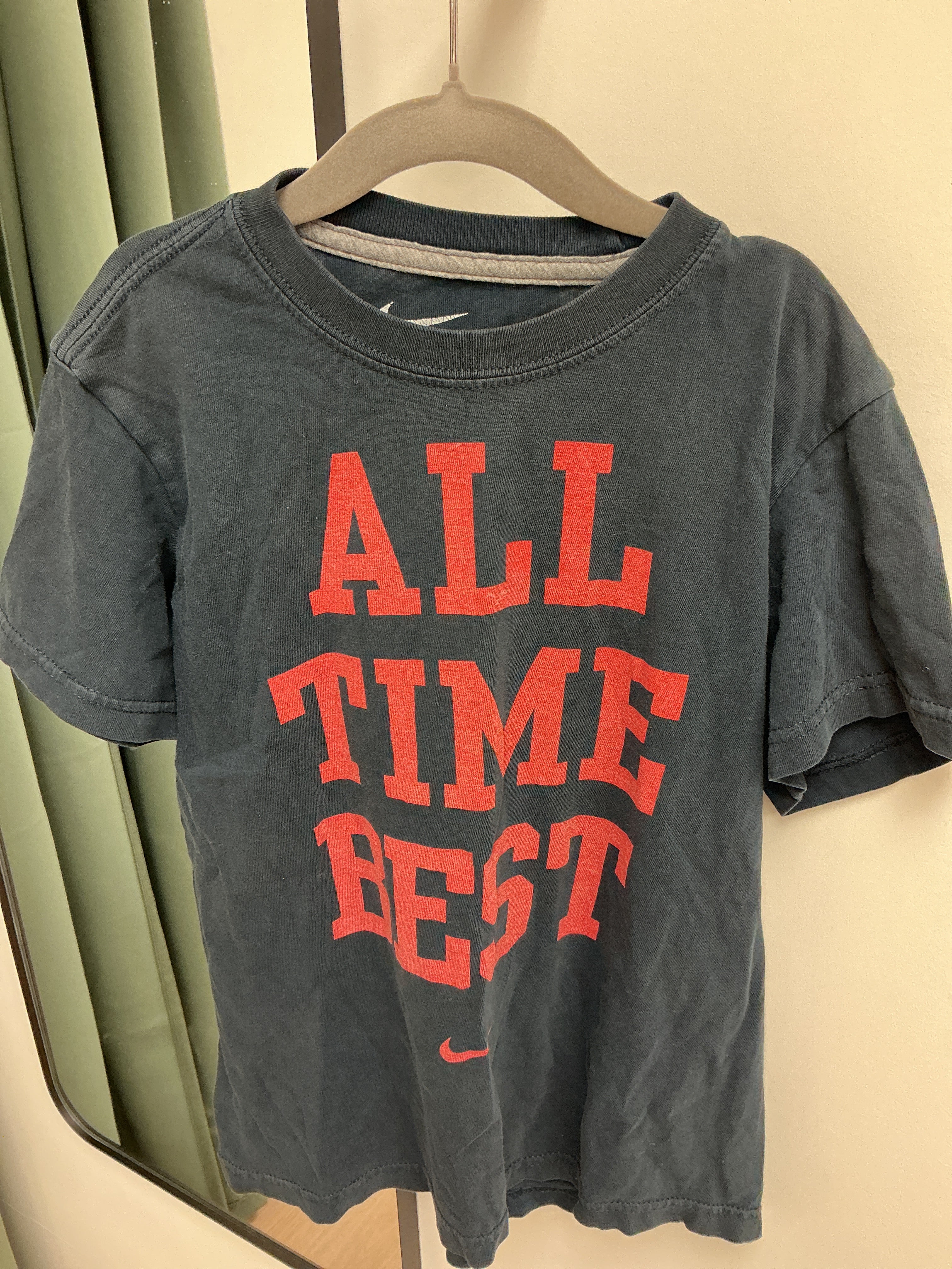 Nike black and red all time best S