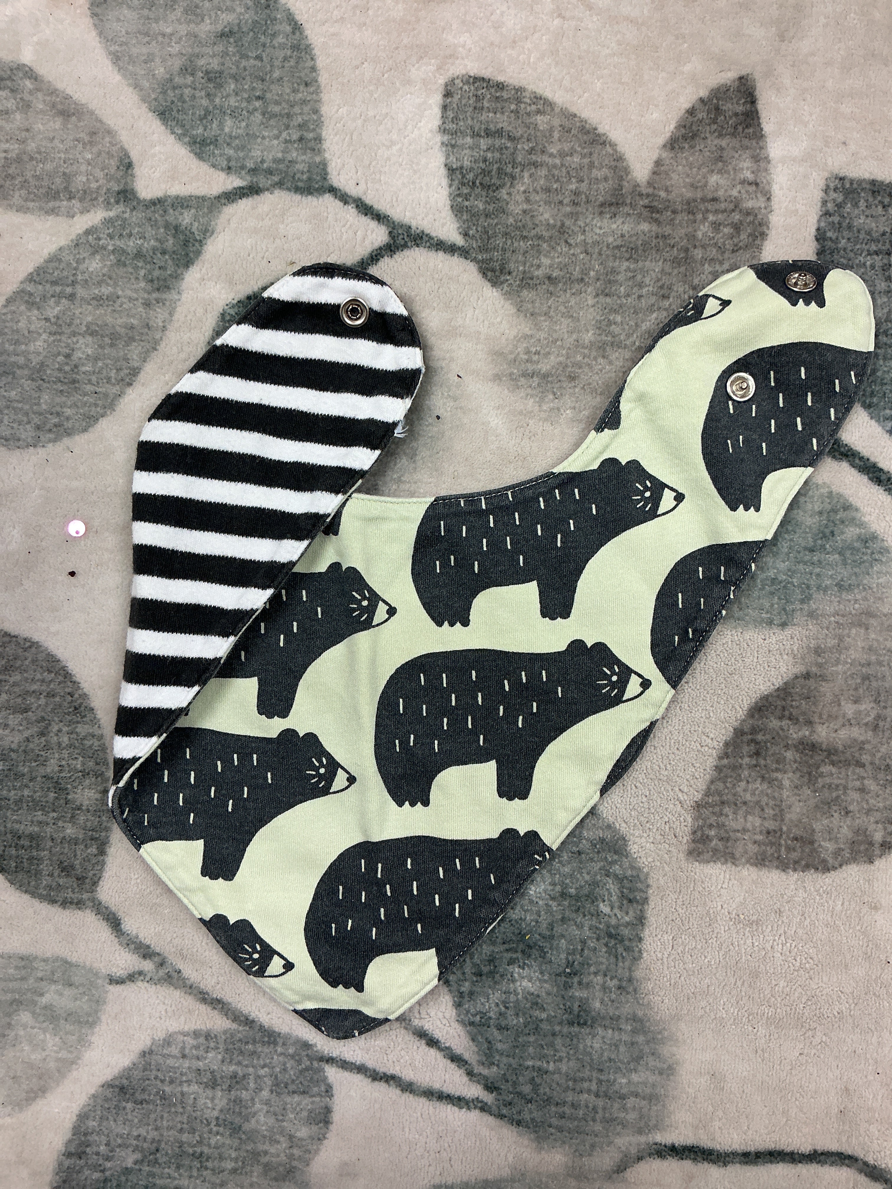 Tea green/blue striped reversible bear bib 6-12M