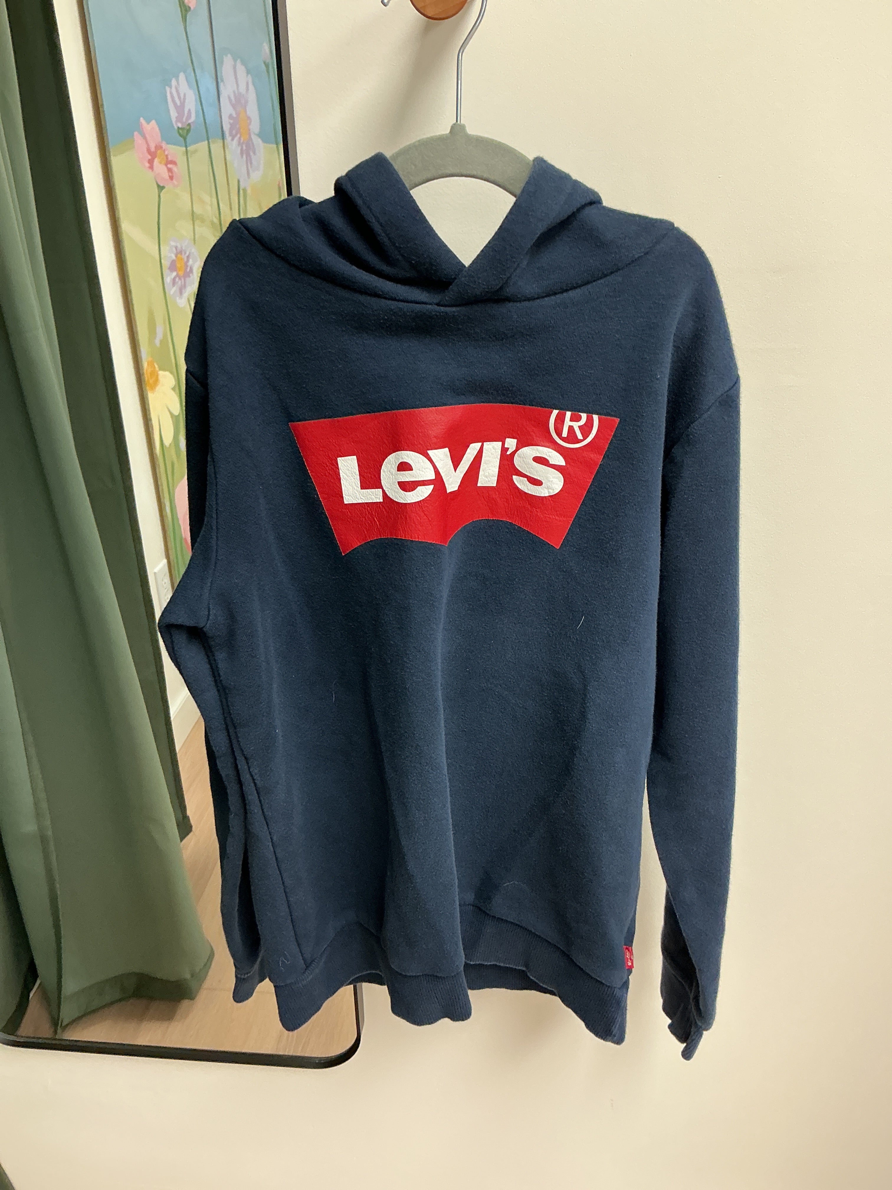 Levi’s navy hoodie YL