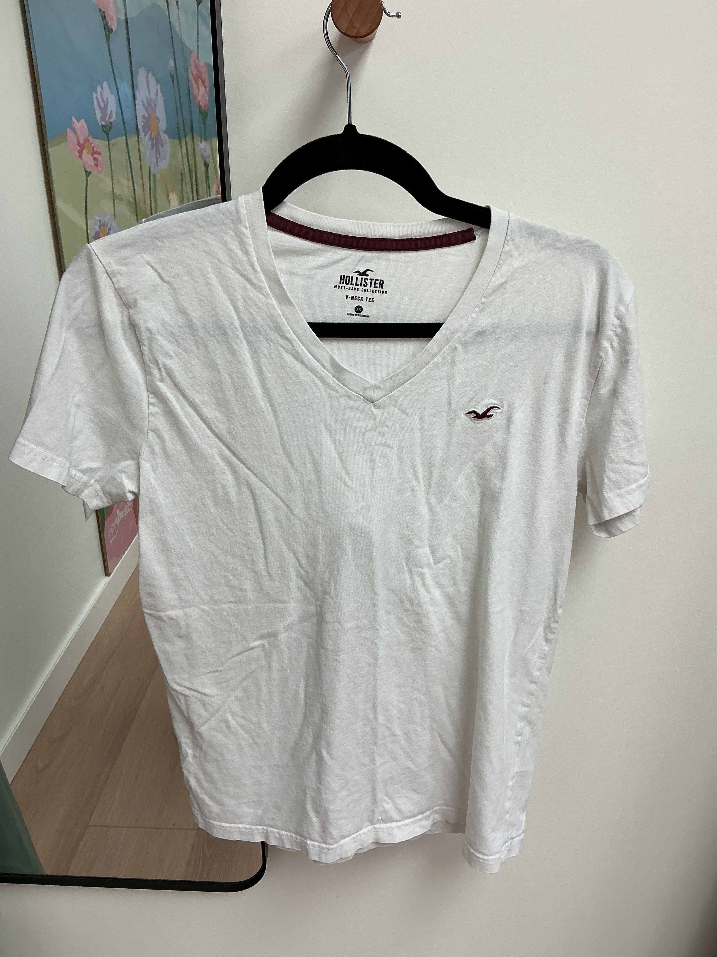 Hollister white v neck XS