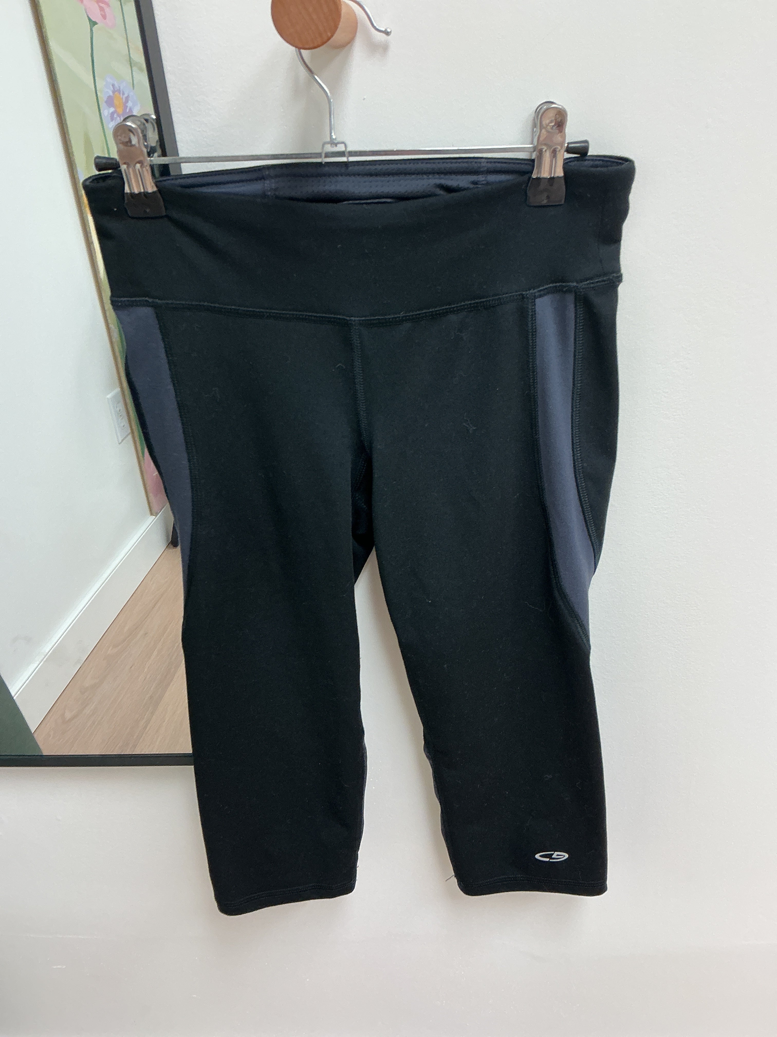 Champion black capris size XS