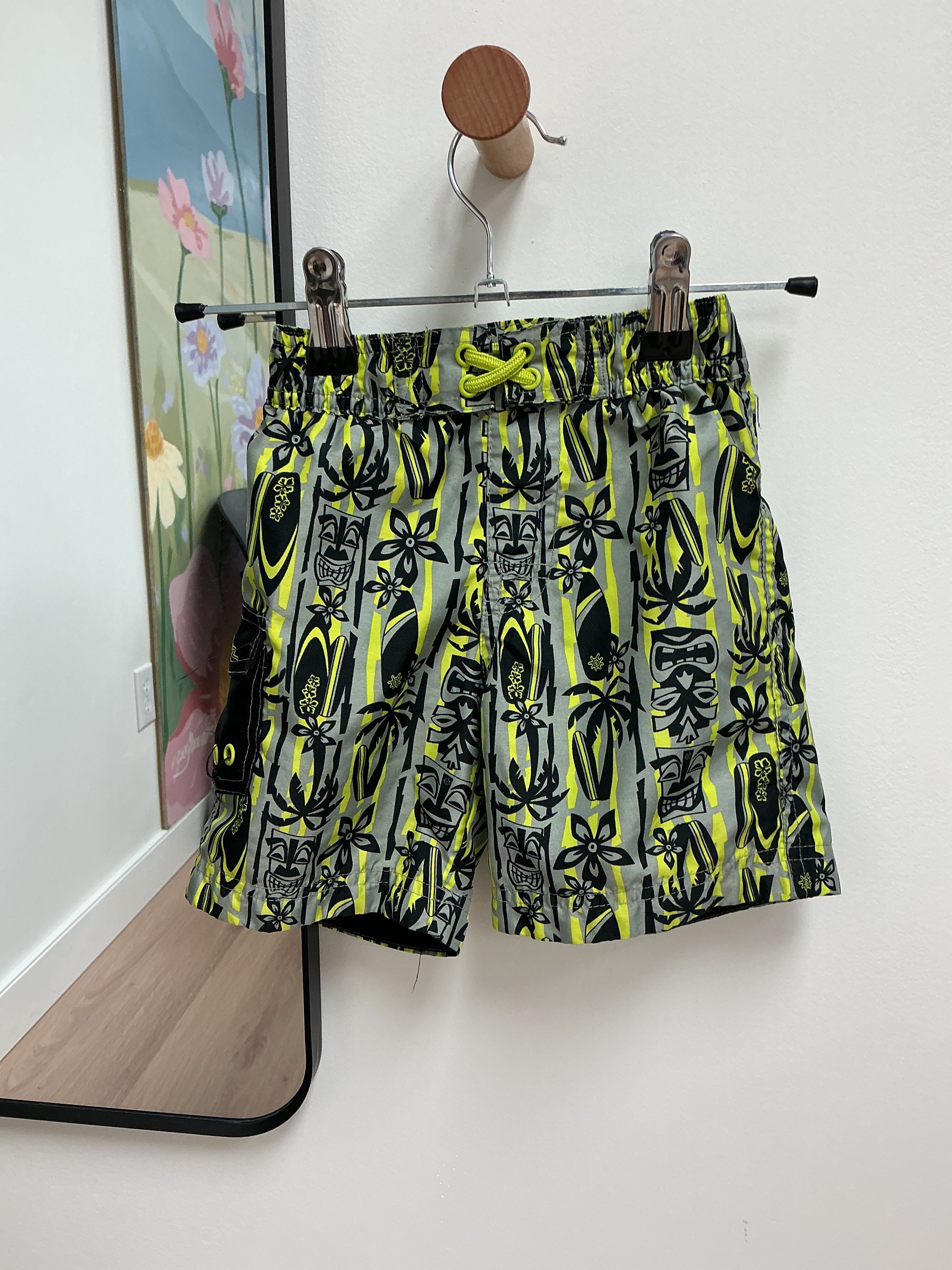 UV Skinz Rashguard Swim shirt + short 2 pc size 3T