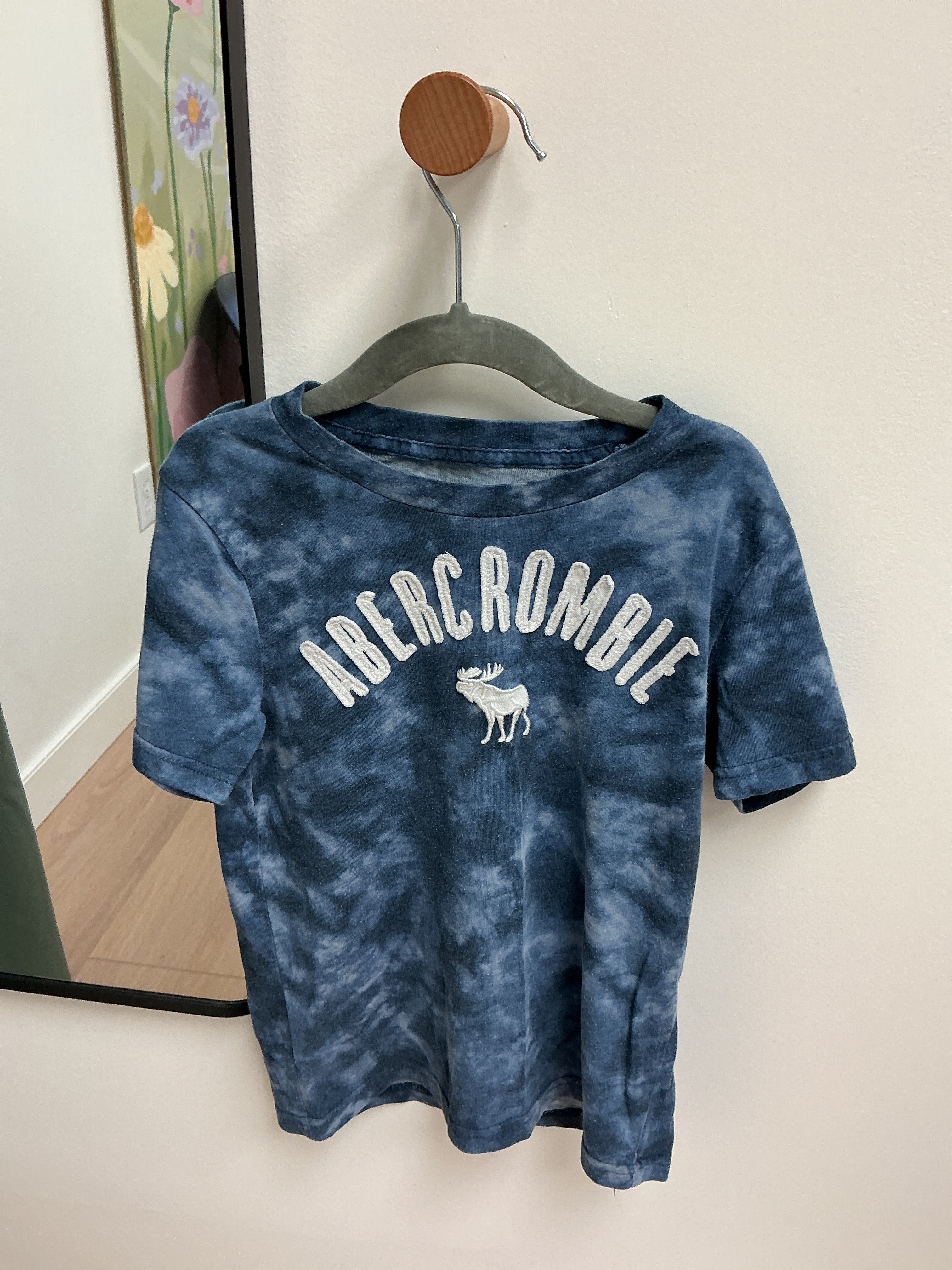 Abercrombie dark blue tie dye shirt size 5/6