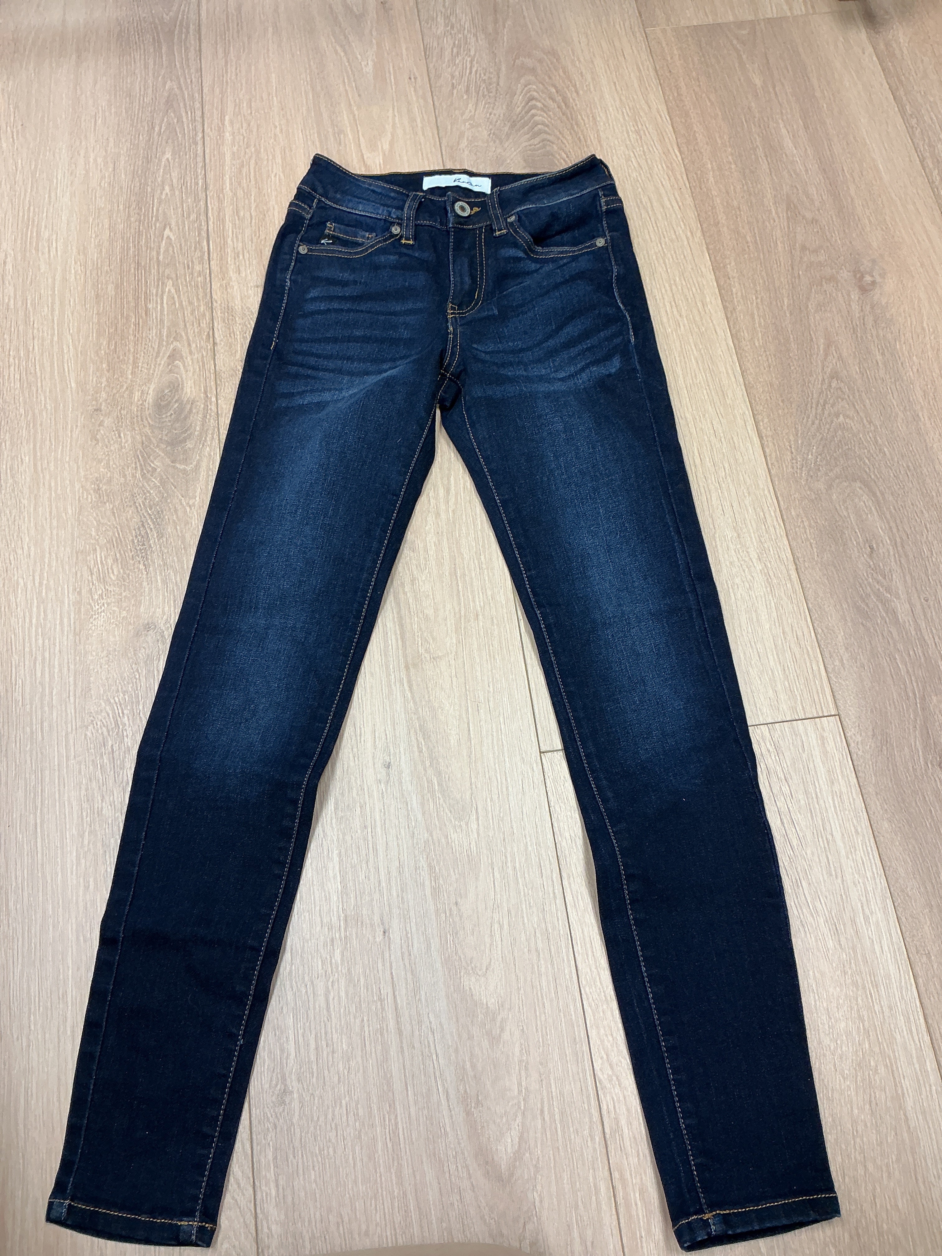 Kancan dark wash jeans size 23